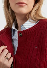 Tommy Hilfiger Chaqueta de punto - dark red