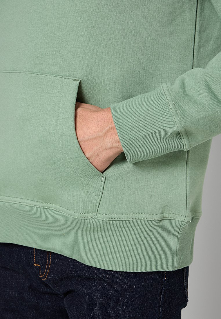 REG ARCHIVE SHIELD HOODIE