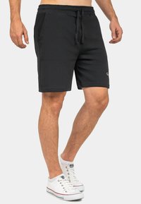Reichstadt Shorts - schwarz