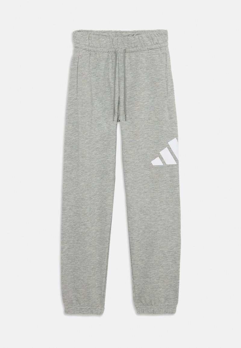 Lichtgrijze sweatpants van katoen. Voorzien van een elastische tailleband met een trekkoord en een wit Adidas-logo op het onderste deel van het linkerpijpje.