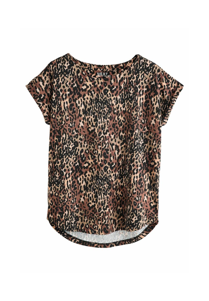 Top in stampa leopardo, maniche corte, scollatura rotonda, sfondo beige con macchie marroni e nere, texture morbida, orlo curvo.