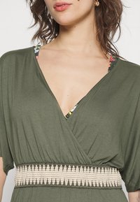 LASCANA BEACH DRESS - Accessoire de plage - olive