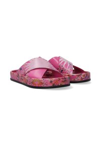 Roze schuif sandalen met een kruisbandontwerp. Materiaal heeft een glanzende afwerking. Bloemenprint siert de voetbed en zijkanten, met een gestructureerde loopzool.