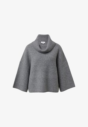 Grijze gebreide trui met een colkraag, wijde mouwen en een relaxte pasvorm. Zachte textuur met een verticale ribbelpatroon.