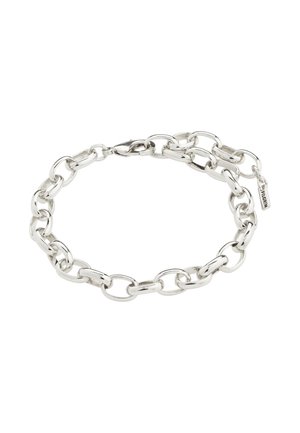 Bracciale in argento con maglie ovali e rotonde intrecciate, con finitura lucida. Include un piccolo cartellino con il nome del marchio.