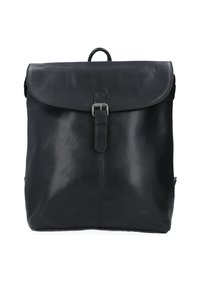 Melnas ādas mugursoma ar atloku aizvērumu, metāla sprādzi, platu formu, gludu tekstūru un augšējo rokturi pārvietošanai.