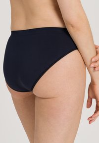 Hanro TOUCH FEELING - Braguitas - deep navy