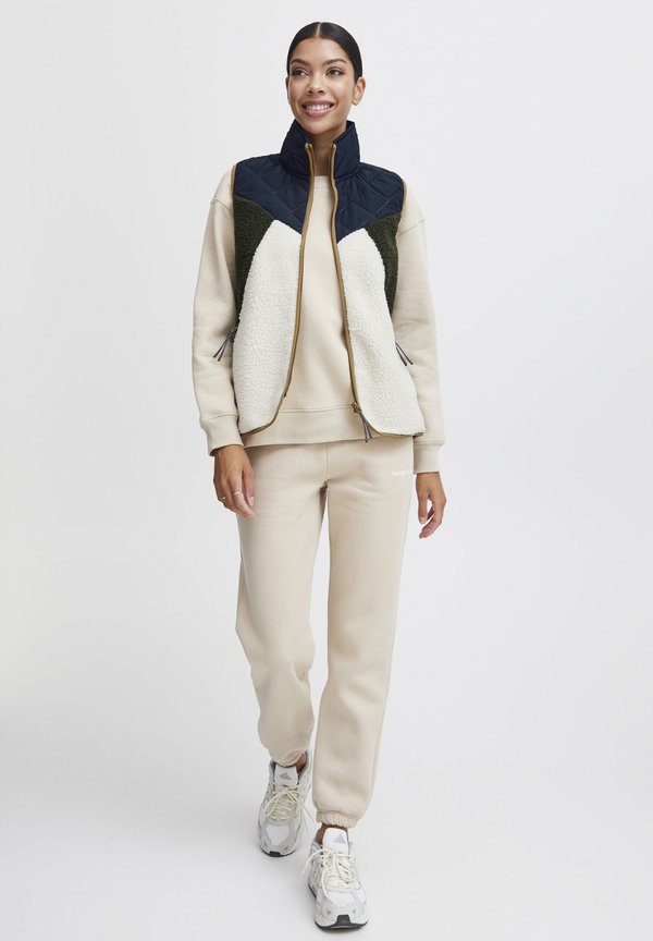 JCBerri TEDDY - Waistcoat2