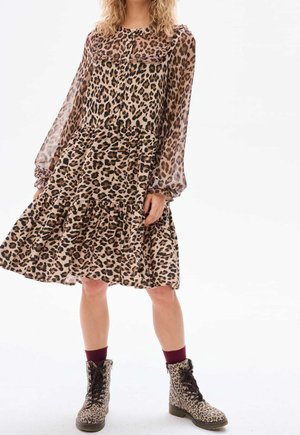 Robe de jour - beige