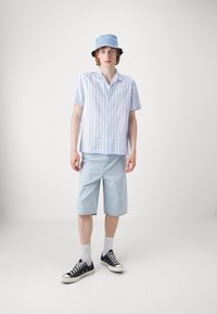 Selected Homme SLHRELAXSUN SHIRT RESORT - Marškiniai - cashmere blue