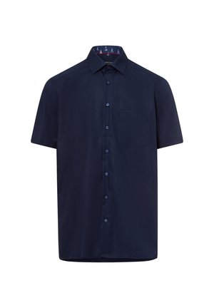 Navy Kurzarmhemd aus glattem Stoff, mit Knopfleiste, spitzem Kragen und einer Brusttasche mit kontrastierendem Innendruck.