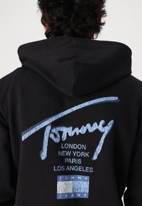 Tommy Jeans TWIST  - Zip-up sweatshirt - black