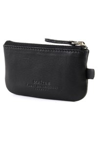 Črn usnjen žepni etui z zadrgo z teksturirano površino, ki ima vtisnjen logotip in tekstilno zadrgo. Kompaktna zasnova za majhne predmete.