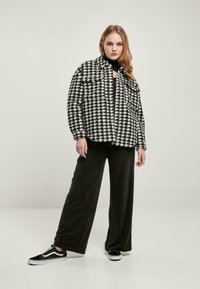 Non sélectionné, blackhoundstooth