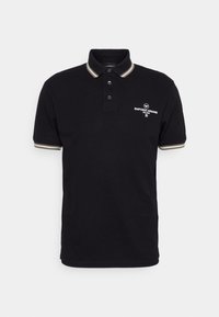 Svart kortärmad pikétröja med vit och beige randig krage och ärmslut, treknäppning och vitt Emporio Armani-logotyp på bröstet.