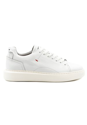 ECLIPSE LACE UP - Sneakers laag - white