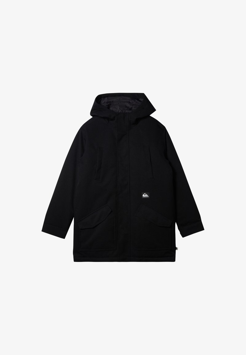 Schwarze Kapuzenjacke mit durchgehendem Reißverschluss, zwei großen Fronttaschen und einem Logopatch auf der unteren rechten Seite. Glatte Außenstruktur.