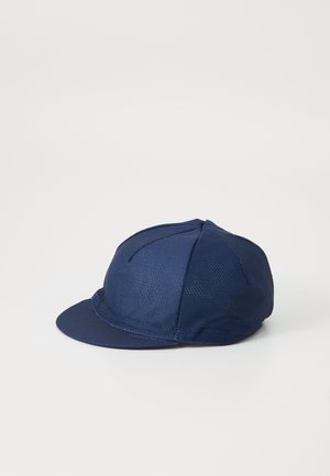 Marineblaue Kappe aus strukturiertem Stoff mit einem flachen Schirm, ausgestattet mit gestickten Details und einer stabilen Form. Designed für aktiven Gebrauch.