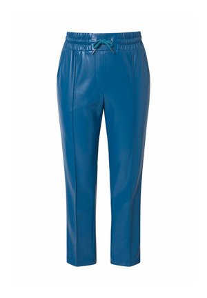 Pantalons en simili cuir bleu avec une taille élastique à cordon, coupe fuselée et détails sur les coutures latérales. Texture lisse et design élégant.