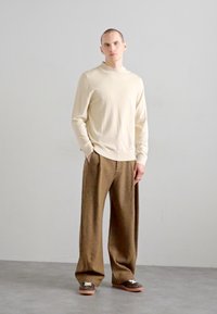 Henrik Vibskov ONE PANTS - Pantaloni - brown