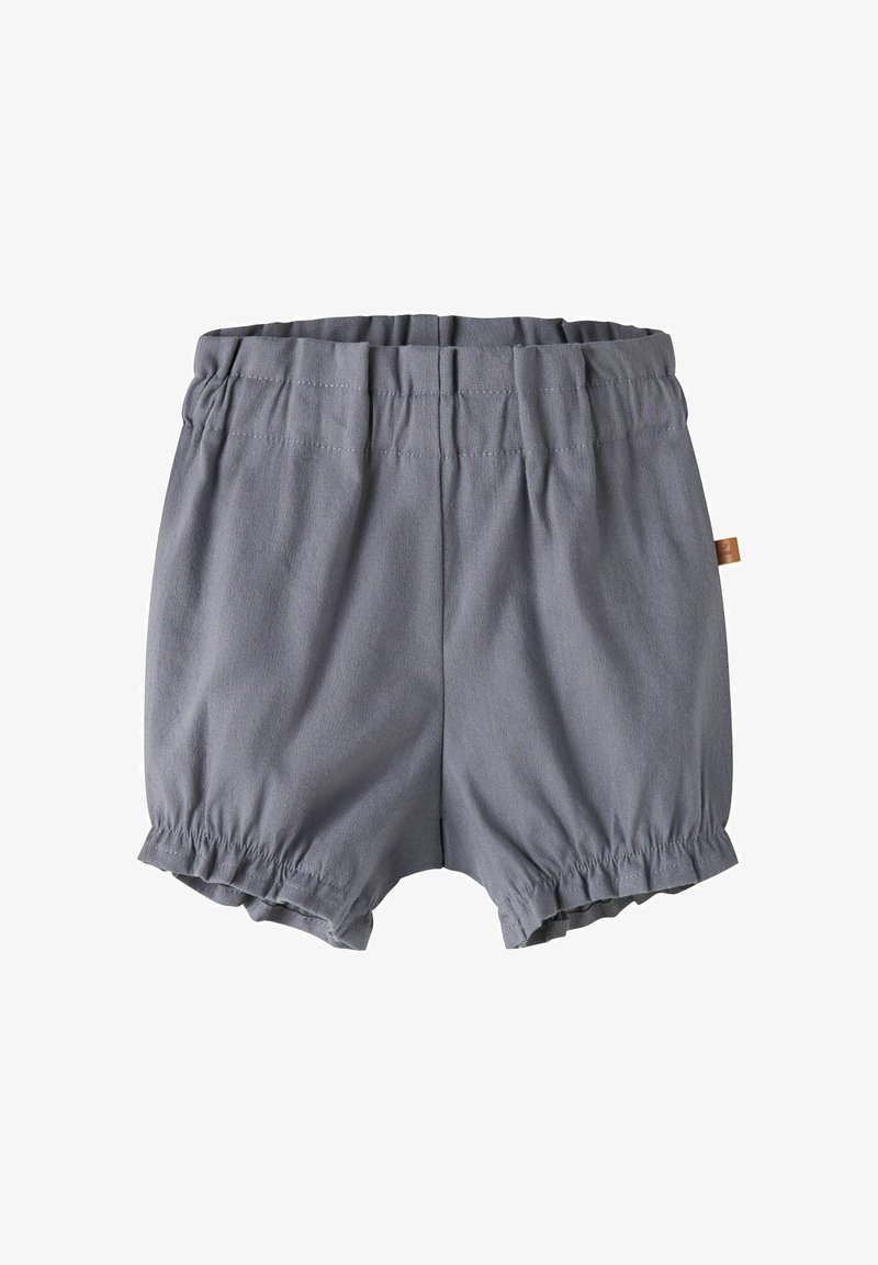 Shorts gris pour tout-petit avec taille élastique, ourlets froncés et une petite étiquette marron sur le côté.
