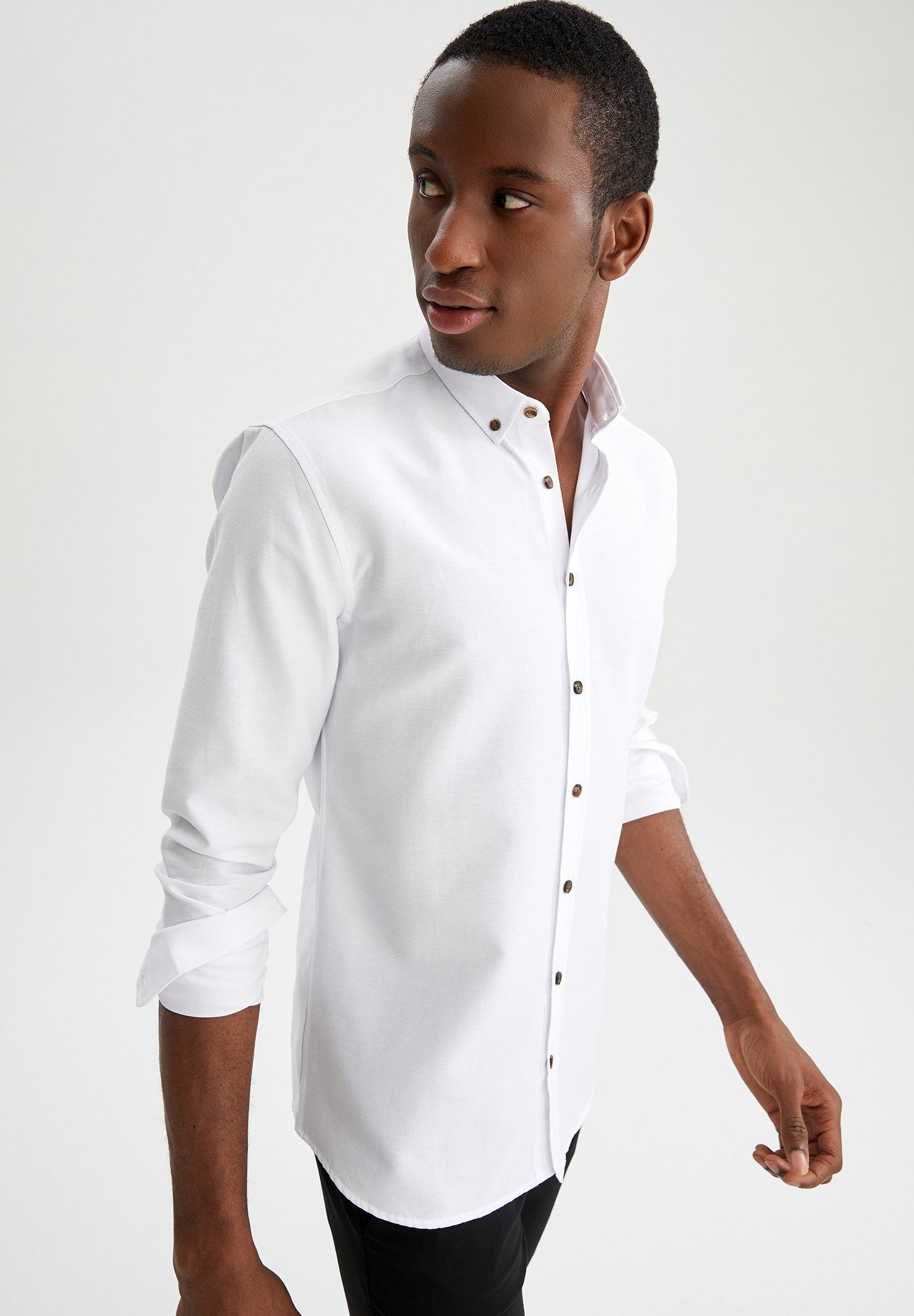 DeFacto SLIM FIT - Camisa - white/blanco - Zalando.es