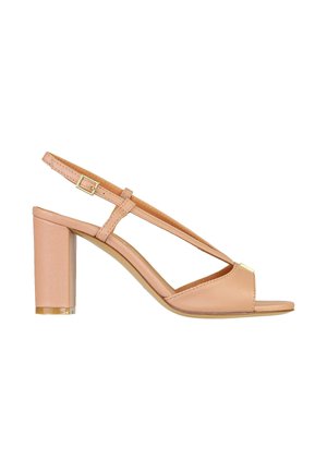 Sandalo slingback in pelle beige con punta aperta, cinturino regolabile con fibbia e tacco a blocco.