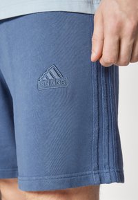 adidas Sportswear Sportovní kraťasy - dark blue