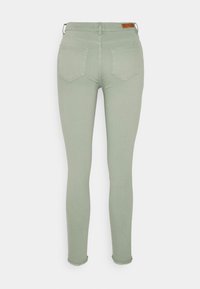 ONLY ONLBLUSH ANKRAW - Calças de ganga de corte skinny - green milieu