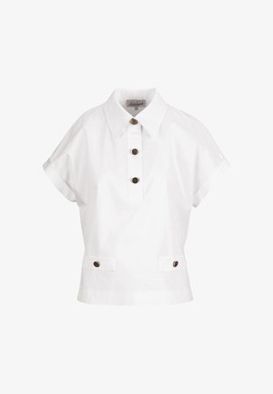 Bela polo majica s kratkimi rokavi in koničastim ovratnikom, tremi medeninastimi gumbi spredaj in dvema gumboma na spodnjem robu.