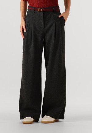 Broek - dgm