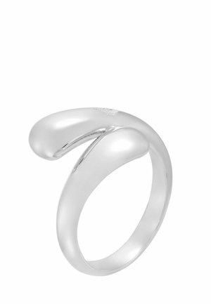 Anillo de plata liso y pulido con un diseño abierto que presenta dos extremos redondeados y curvos enfrentados.
