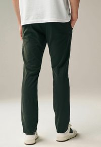 Next SLIM FIT STRETCH - Chino - dark green