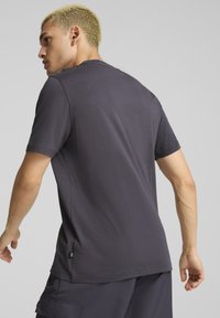 Puma COL SMALL LOGO - Camiseta básica - galactic gray