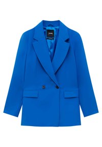 Ljusblå blazer med slagkrage, två framfickor, dubbel knappstängning och en slät tygstruktur.