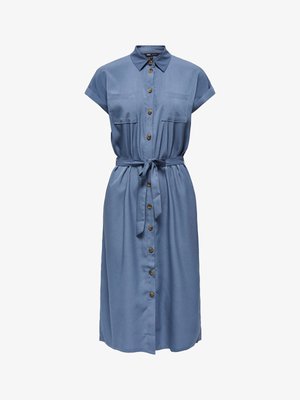 Zils īsroku midi kleita ar apkakli, priekšējām pogām, divām krūšu kabatām un sasienamu jostas jostu.