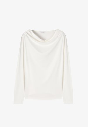 Biała bluzka z długim rękawem, posiadająca drapowany dekolt i gładką fakturę. Wykonana z miękkiego materiału, o prostym wzornictwie.