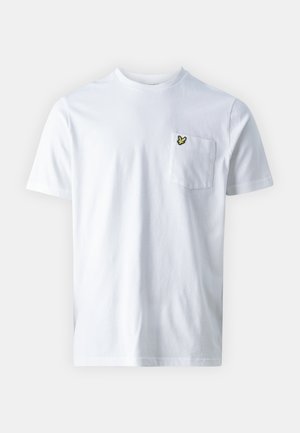 Weißes Baumwoll-T-Shirt mit Rundhalsausschnitt, kurzen Ärmeln und einer linken Brusttasche, die ein kleines gelbes Schmetterlingslogo zeigt.