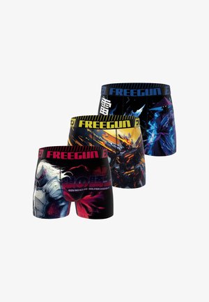Trois paires de boxers avec taille "FREEGUN" ; les motifs incluent un chevalier argenté, un robot enflammé, et une figure en robe bleue avec un chapeau conique.