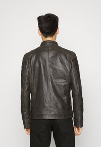 Gipsy by Mauritius CHESTO - Casaco de couro - dark olive