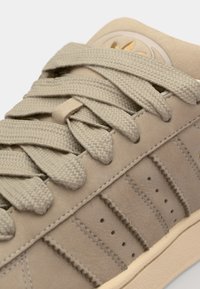 adidas Originals CAMPUS 00S UNISEX - Trainers - trace khaki/alumina