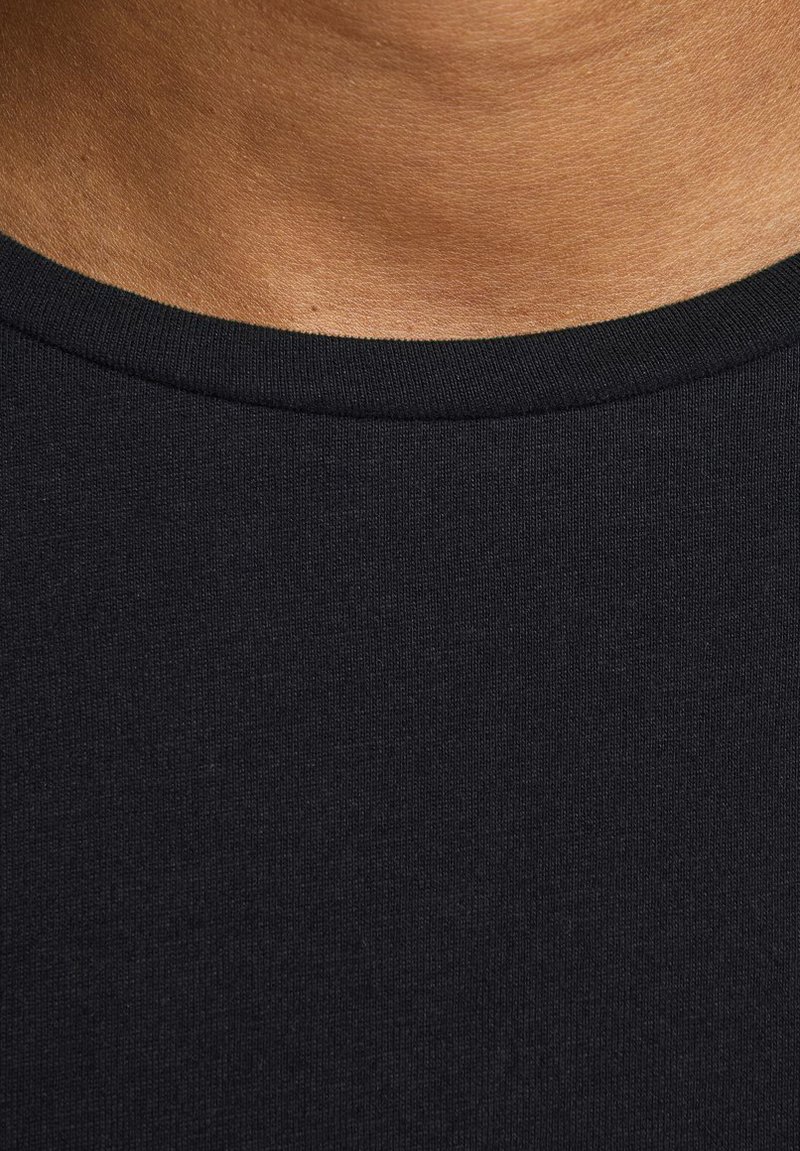 Herren T-Shirts basic | Jack & Jones JJECURVED TEE O NECK T-Shirt basic black/schwarz - PV87831 Herren T-Shirts basic | Jack & Jones JJECURVED TEE O NECK T-Shirt basic black/schwarz - PV87831