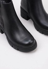 Refresh Botines bajos - black