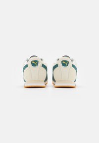 Puma ROMA - Tossud - alpine snow/cold green