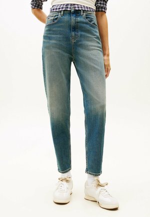 - Jeansy Relaxed Fit