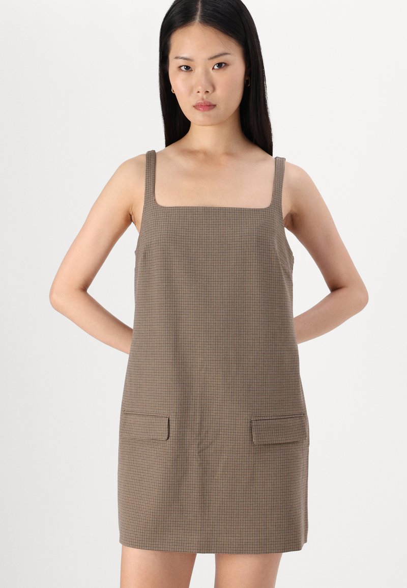 Abercrombie & Fitch SHIFT TAILORED MINI DRESS - Shift dress - brown/dark red - Zalando.ie Abercrombie & Fitch SHIFT TAILORED MINI DRESS - Shift dress - brown/dark red - Zalando.ie
