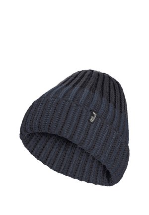 Donkerblauwe geribde gebreide muts met opgevouwen boord en klein zwart label met wit Jack Wolfskin-logo.
