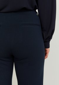 STOCKH LM PETRA WIDE - Tygbyxor - navy