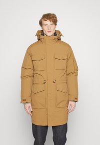 Tommy Hilfiger - ROCKIE 3 IN 1 PARKA - Ziemas mētelis - desert khaki Miniatūras attēls 1