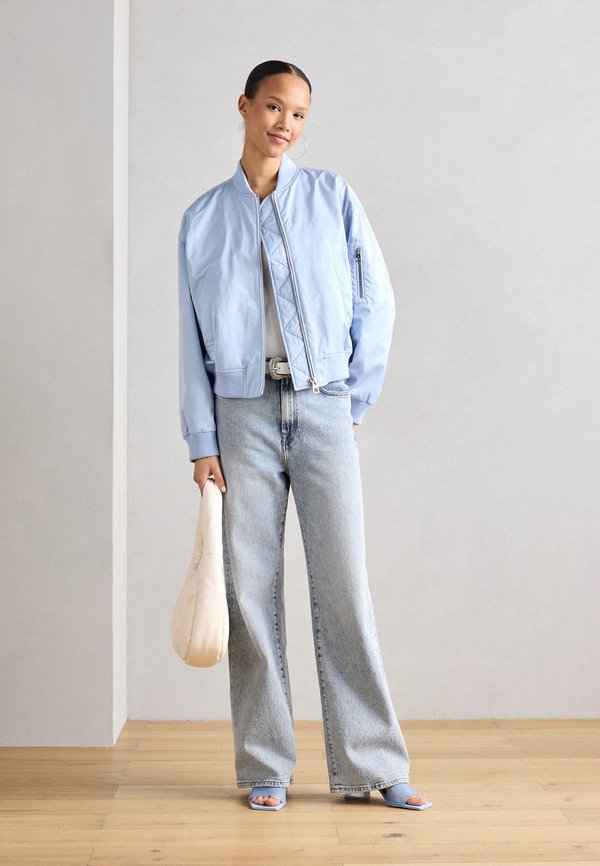 BLOUSON DETAILS ZIPPER POCKET ON SLEEVE - Bomber Jacket - smooth sky4